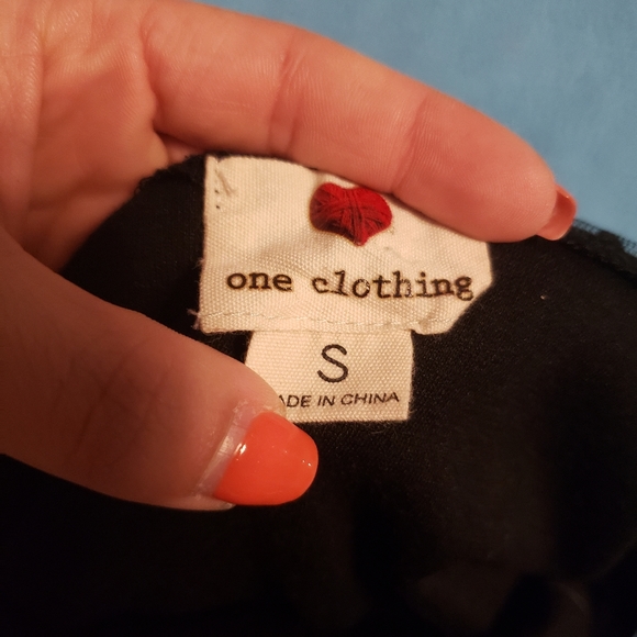 Black Dress - Picture 4 of 4